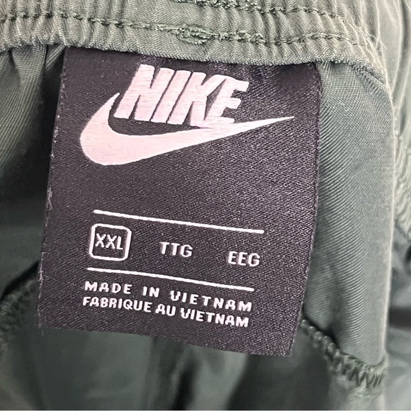 NIKE SPORTSWEAR CARGO Nylon Pants Green Size XXL Women’s Pull On Sporty - Picture 8 of 13